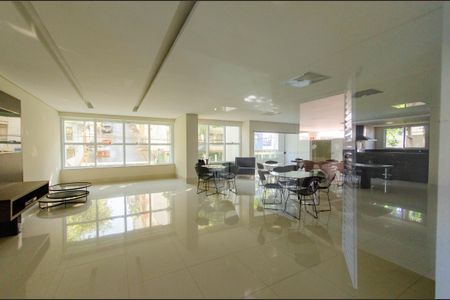 Apartamento para alugar com 323m², 4 quartos e 4 vagas Apartamento para alugar com 323m², 4 quartos e 4 vagasÁrea comum