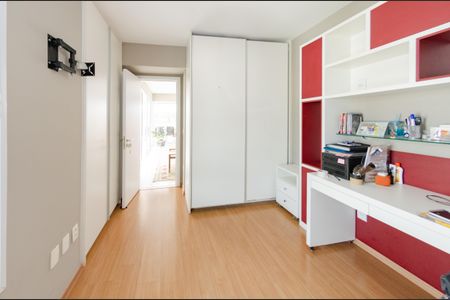 Apartamento para alugar com 323m², 4 quartos e 4 vagas Apartamento para alugar com 323m², 4 quartos e 4 vagasSuíte 4