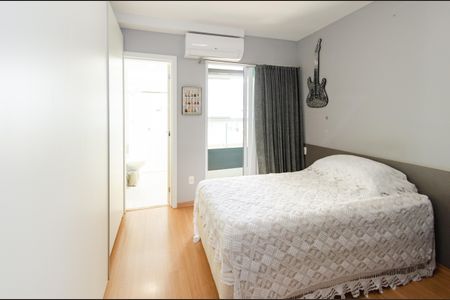 Apartamento para alugar com 323m², 4 quartos e 4 vagas Apartamento para alugar com 323m², 4 quartos e 4 vagasSuíte 3