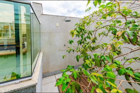 Apartamento para alugar com 323m², 4 quartos e 4 vagas Apartamento para alugar com 323m², 4 quartos e 4 vagasCobertura