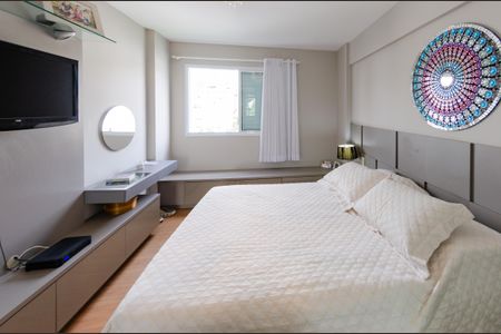 Apartamento para alugar com 323m², 4 quartos e 4 vagas Apartamento para alugar com 323m², 4 quartos e 4 vagasSuíte 2