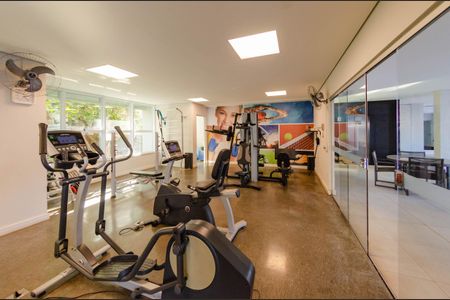 Apartamento para alugar com 323m², 4 quartos e 4 vagas Apartamento para alugar com 323m², 4 quartos e 4 vagasÁrea comum