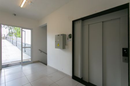 Apartamento para alugar com 42m², 2 quartos e sem vaga Apartamento para alugar com 42m², 2 quartos e sem vagaÁrea comum