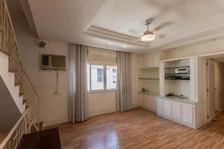 Sala de casa para alugar com 2 quartos, 85m² em Grajaú, Rio de Janeiro