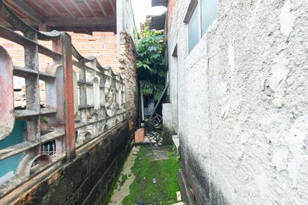 Casa à venda com 70m², 2 quartos e 2 vagasEntrada