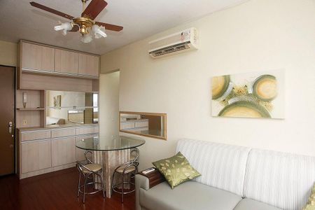 Apartamento à venda com 41m², 1 quarto e 1 vagaSala