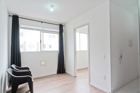 Sala de apartamento para alugar com 2 quartos, 33m² em Jardim Pereira Leite, São Paulo