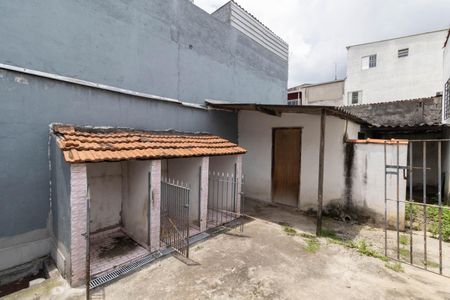Casa para alugar com 302m², 3 quartos e 6 vagas Casa para alugar com 302m², 3 quartos e 6 vagasQuintal