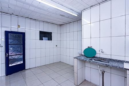Casa para alugar com 35m², 1 quarto e sem vaga Casa para alugar com 35m², 1 quarto e sem vagaSala e cozinha