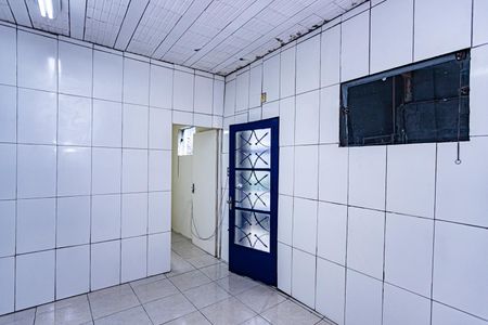 Sala e cozinha de casa para alugar com 1 quarto, 35m² em Vila Bancaria Munhoz, São Paulo
