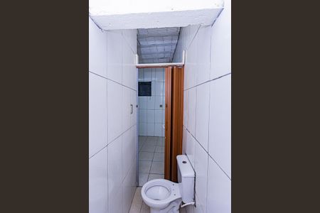 Casa para alugar com 35m², 1 quarto e sem vaga Casa para alugar com 35m², 1 quarto e sem vagaBanheiro