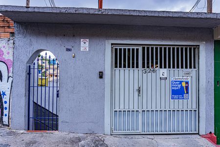 Casa para alugar com 35m², 1 quarto e sem vaga Casa para alugar com 35m², 1 quarto e sem vagaFachada