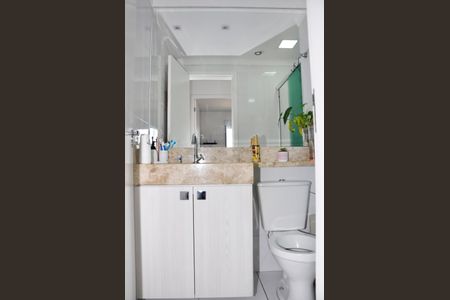 Apartamento para alugar com 40m², 2 quartos e sem vagaDetalhe - Banheiro Social