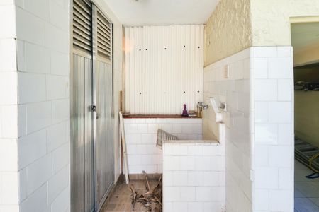 Apartamento à venda com 172m², 3 quartos e 1 vagaÁrea de Serviço 