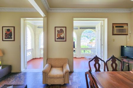 Apartamento à venda com 172m², 3 quartos e 1 vagaSala 