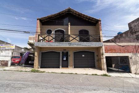 Casa para alugar com 63m², 2 quartos e sem vagaFachada