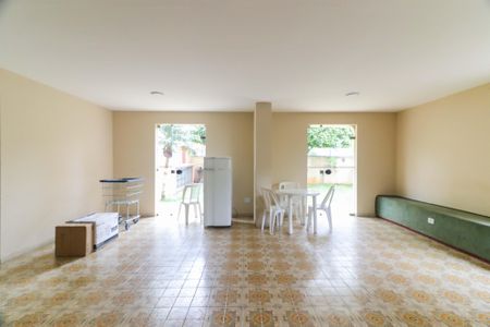 Apartamento para alugar com 40m², 2 quartos e 1 vagaÁrea comum - Salão de festas