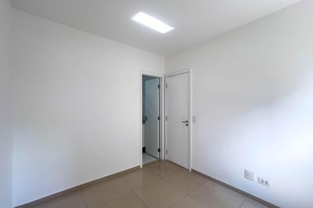 Quarto 1 de apartamento para alugar com 2 quartos, 63m² em Vila Dom Pedro I, São Paulo