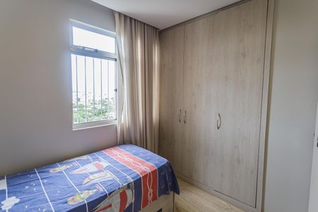 Apartamento para alugar com 77m², 3 quartos e 1 vagaQuarto 2