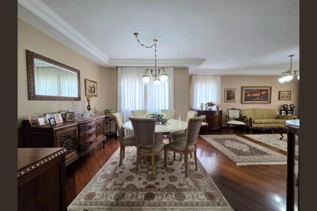 Apartamento à venda com 170m², 4 quartos e 2 vagasSala