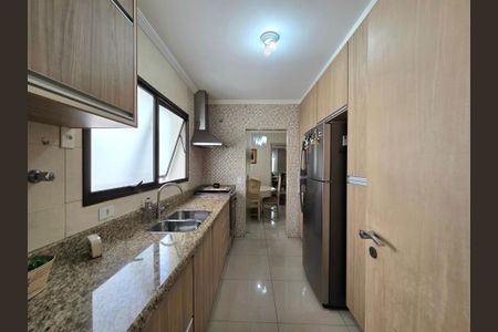 Apartamento à venda com 170m², 4 quartos e 2 vagasCozinha