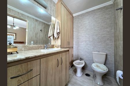 Apartamento à venda com 170m², 4 quartos e 2 vagasBanheiro da Suíte 4