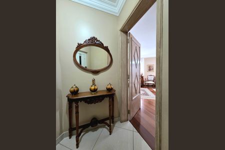 Apartamento à venda com 170m², 4 quartos e 2 vagasEntrada Privativa