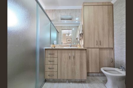 Apartamento à venda com 170m², 4 quartos e 2 vagasBanheiro da Suíte 4