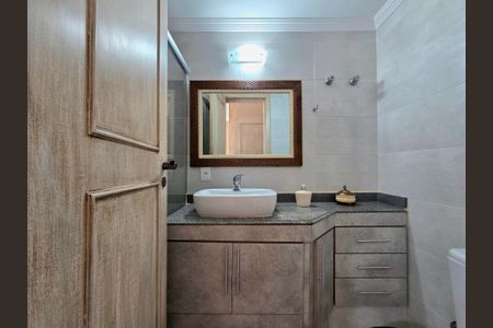 Apartamento à venda com 170m², 4 quartos e 2 vagasBanheiro da Suíte 2