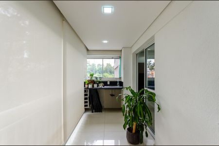 Apartamento à venda com 59m², 2 quartos e 1 vaga Apartamento à venda com 59m², 2 quartos e 1 vagaSala - Sacada