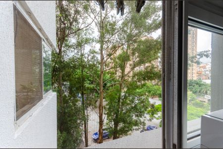 Apartamento à venda com 59m², 2 quartos e 1 vaga Apartamento à venda com 59m², 2 quartos e 1 vagaÁrea de Serviço - Janela