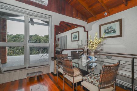 Casa à venda com 116m², 2 quartos e 2 vagasCozinha