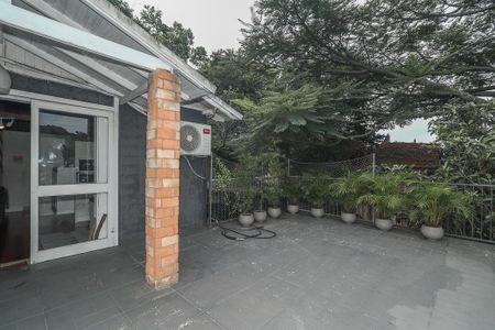 Casa à venda com 116m², 2 quartos e 2 vagasVaranda