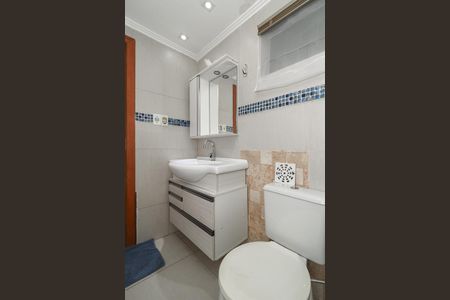 Casa à venda com 116m², 2 quartos e 2 vagasBanheiro da Suíte 2