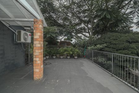 Casa à venda com 116m², 2 quartos e 2 vagasVaranda