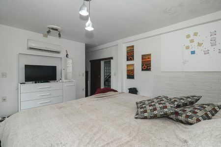 Casa à venda com 116m², 2 quartos e 2 vagasSuíte master