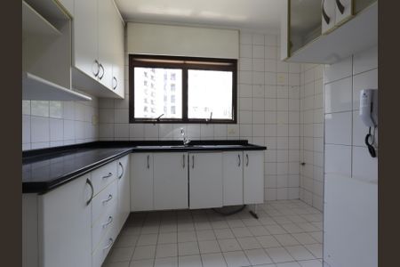 Apartamento à venda com 101m², 2 quartos e 2 vagasCozinha