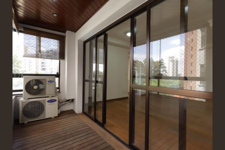 Apartamento à venda com 101m², 2 quartos e 2 vagasVaranda da Sala
