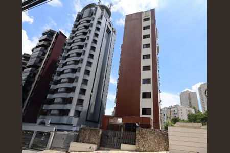 Apartamento à venda com 101m², 2 quartos e 2 vagasFachada