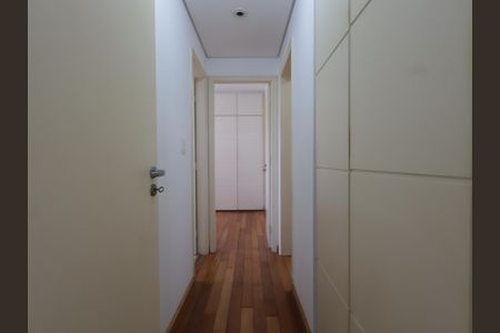 Apartamento à venda com 101m², 2 quartos e 2 vagasCorredor