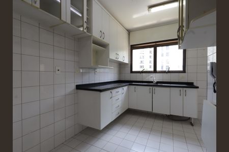 Apartamento à venda com 101m², 2 quartos e 2 vagasCozinha