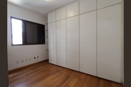 Apartamento à venda com 101m², 2 quartos e 2 vagasQuarto