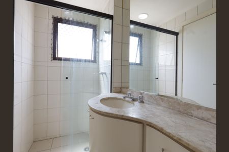 Apartamento à venda com 101m², 2 quartos e 2 vagasBanheiro da Suíte