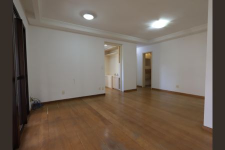 Apartamento à venda com 101m², 2 quartos e 2 vagasSala