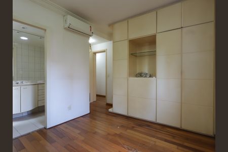 Apartamento à venda com 101m², 2 quartos e 2 vagasSuíte
