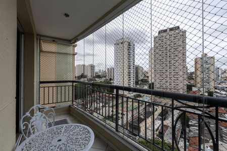 Apartamento à venda com 126m², 4 quartos e 3 vagasVaranda