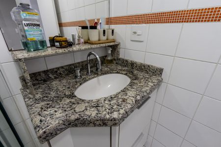 Apartamento à venda com 126m², 4 quartos e 3 vagasQuarto 3 - Banheiro