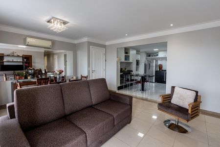 Sala de apartamento à venda com 4 quartos, 126m² em Vila Romana, São Paulo