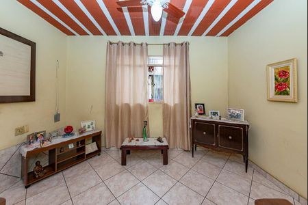 Casa à venda com 240m², 4 quartos e 7 vagas