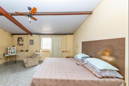 Casa à venda com 240m², 4 quartos e 7 vagas